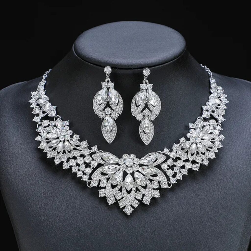 Exclusivo Set de Collar Con Aretes Plata