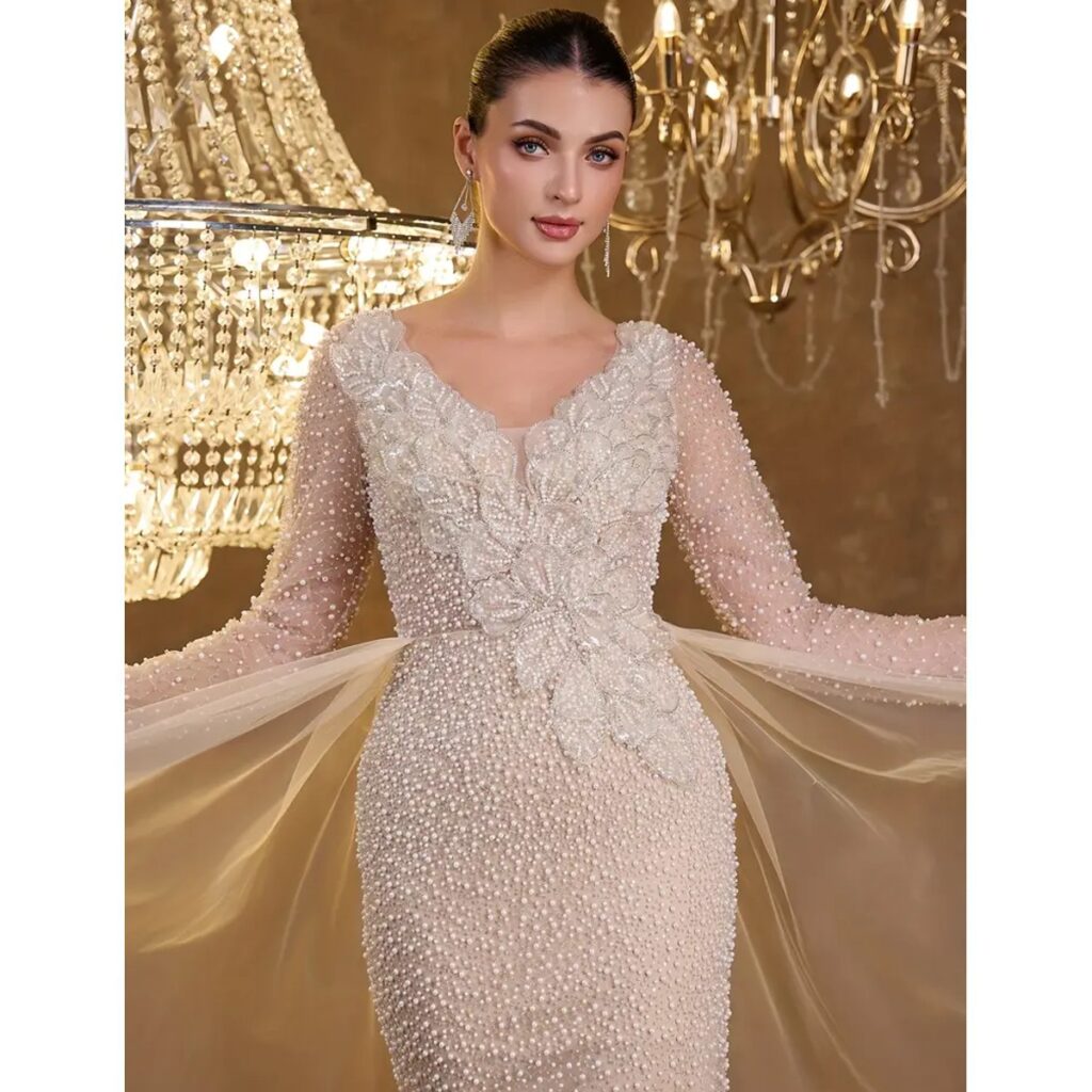 Exclusivo Vestido Crema con Perlas