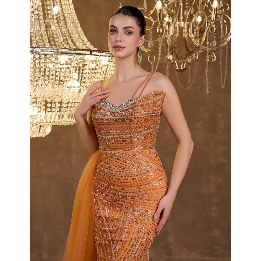 Exclusivo Vestido Naranja con Plata de Lentejuelas