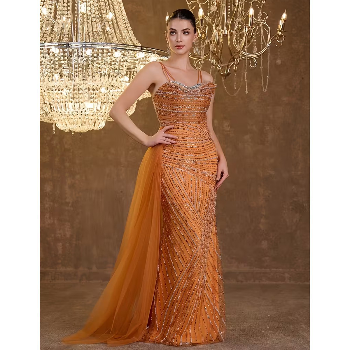Exclusivo Vestido Naranja con Plata de Lentejuelas - Imagen 2
