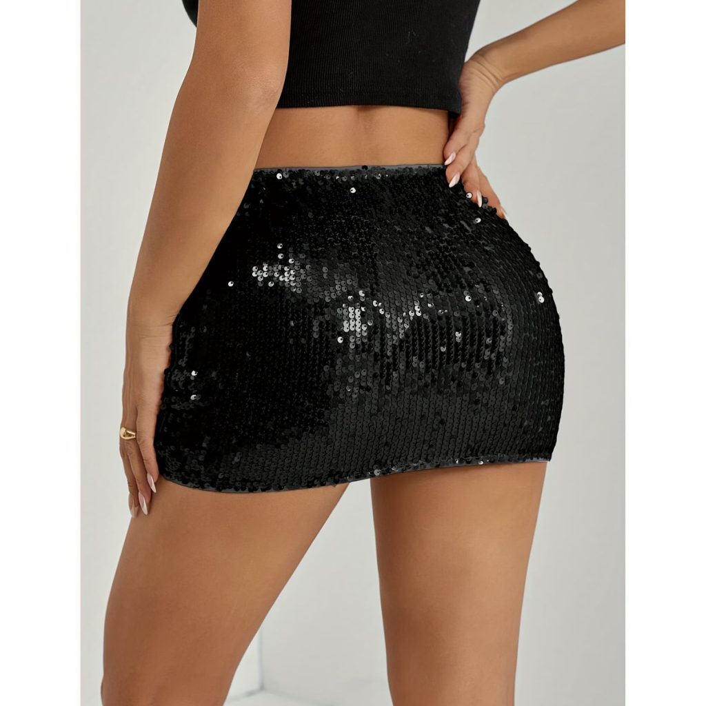 Falda Mini Negra de Lentejuelas con Silueta Ajustada