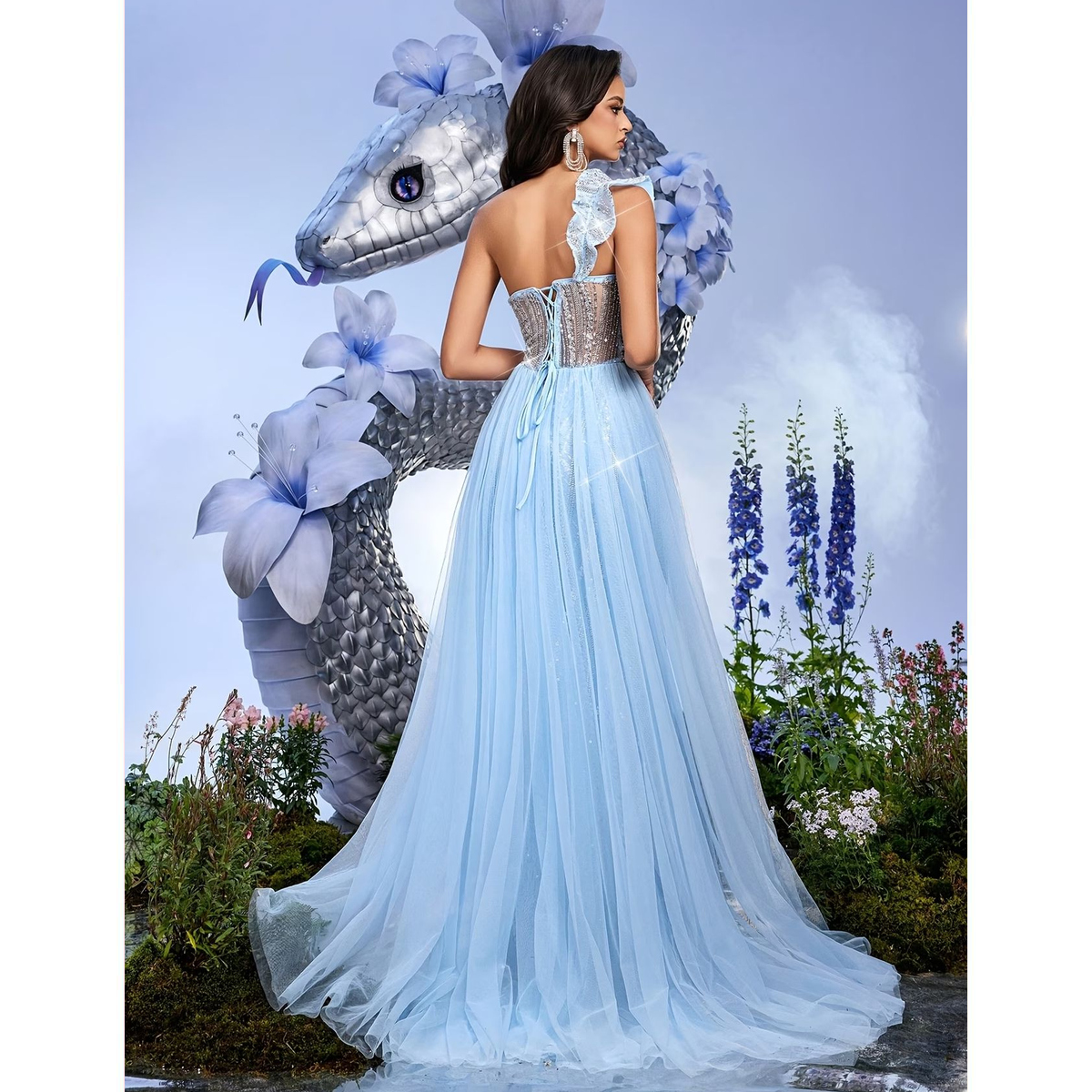 Vestido Azul Hielo de Gala con Capa y Abertura - Imagen 2