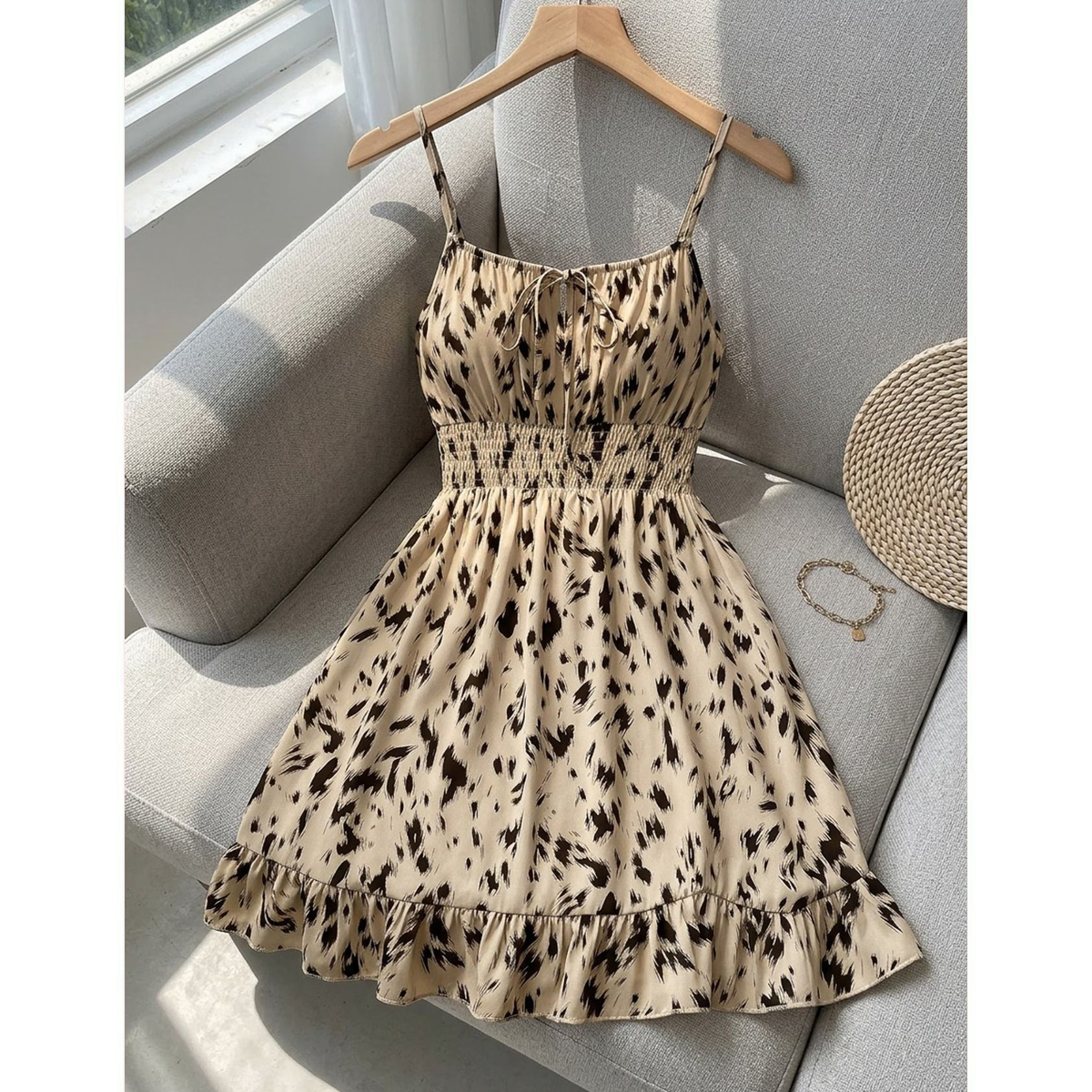 Vestido Corto Animal Print con Escote Recto - Imagen 3