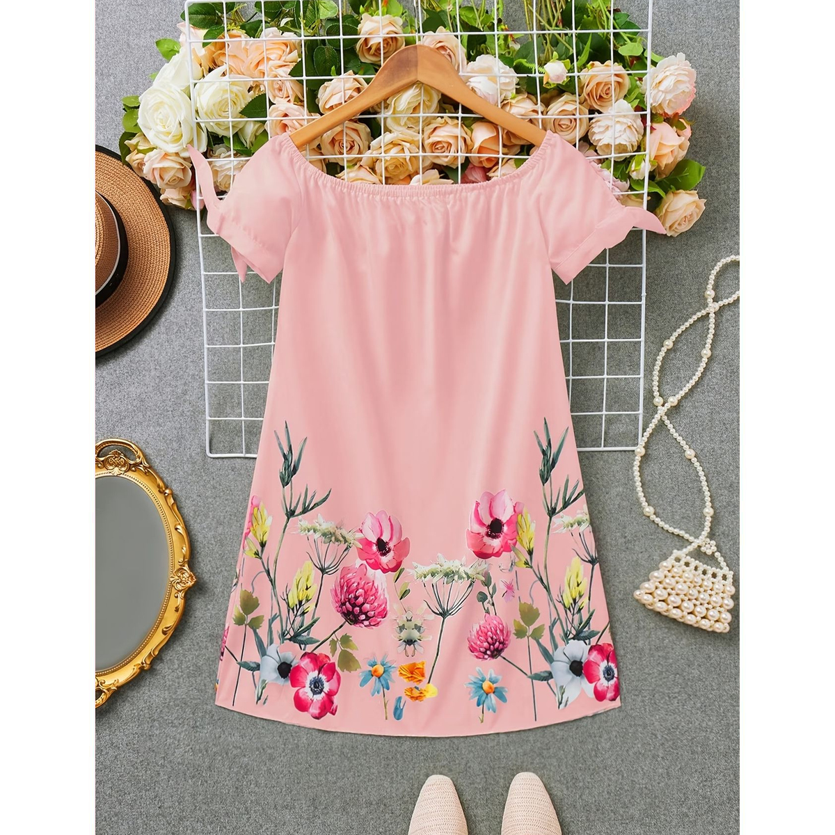 Vestido Rosa con Escote Recto y Estampado Floral - Imagen 2