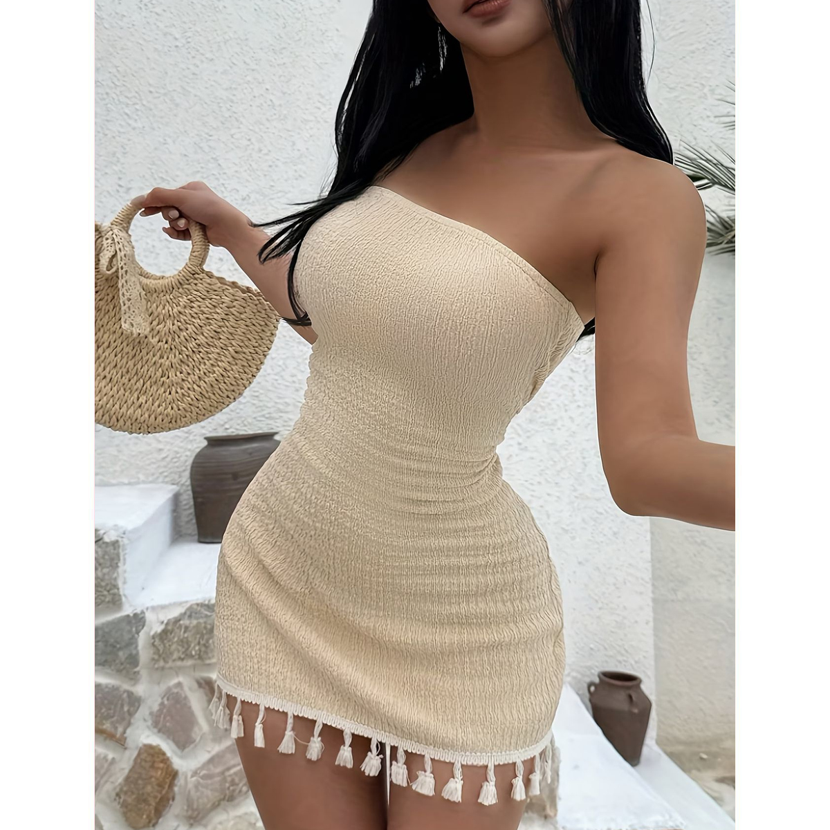 Vestido Corto Beige de Un Hombro con Flecos
