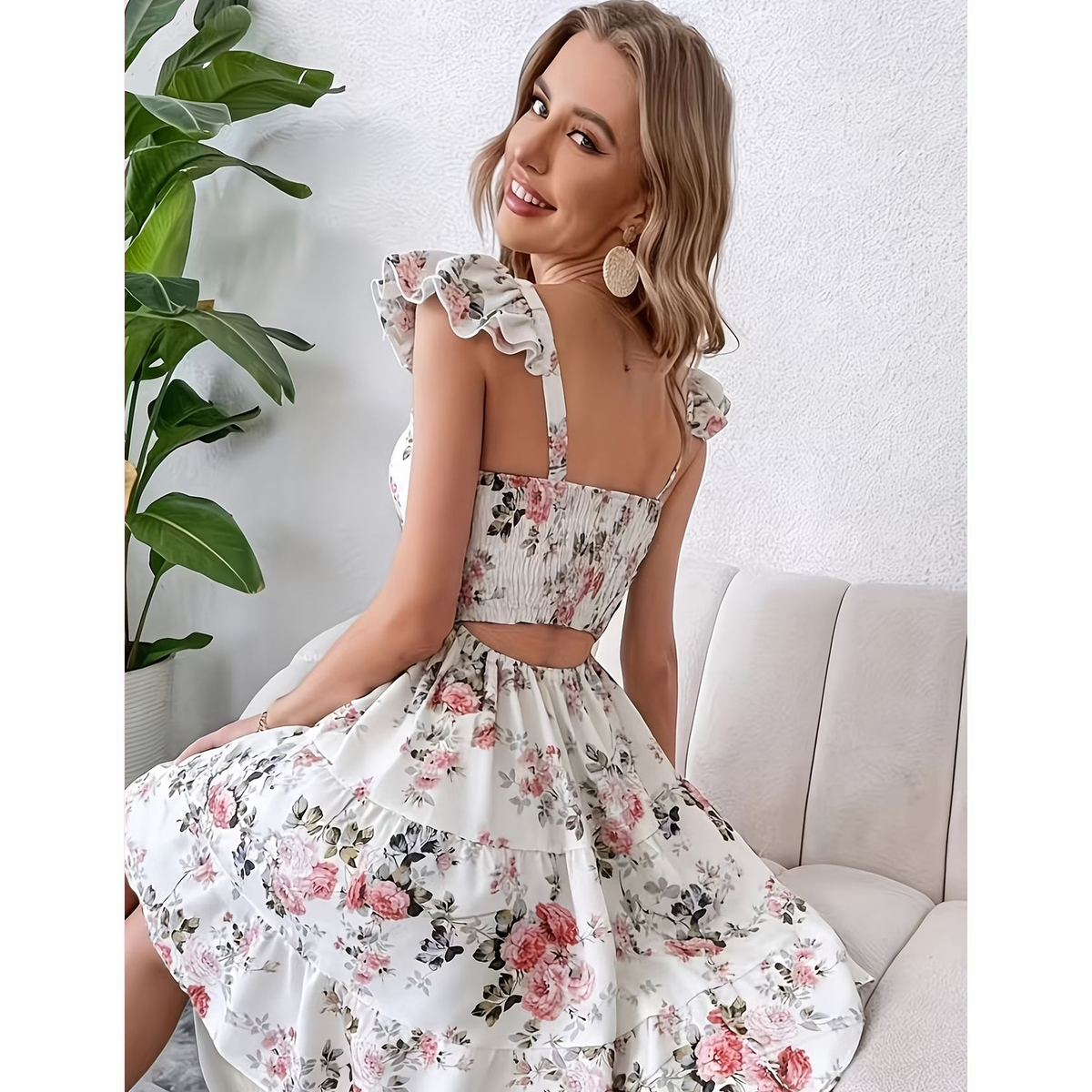Vestido Midi Blanco con Estampado Floral y Mangas con Volantes