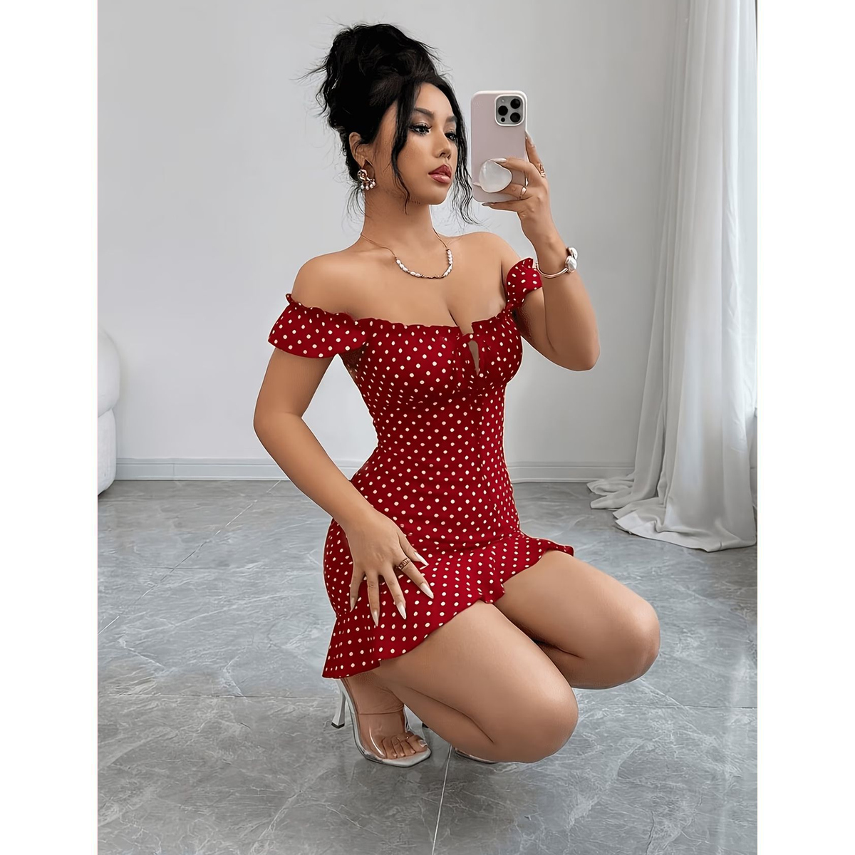 Vestido Corto Rojo con Escote Bardot y Falda con Vuelo